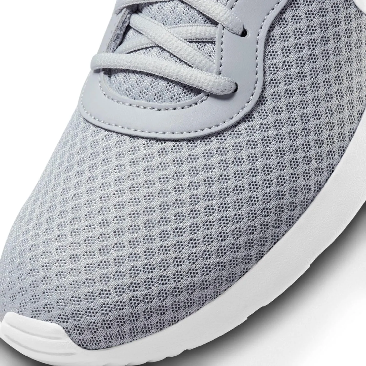 Nike Men's Tanjun Sneaker