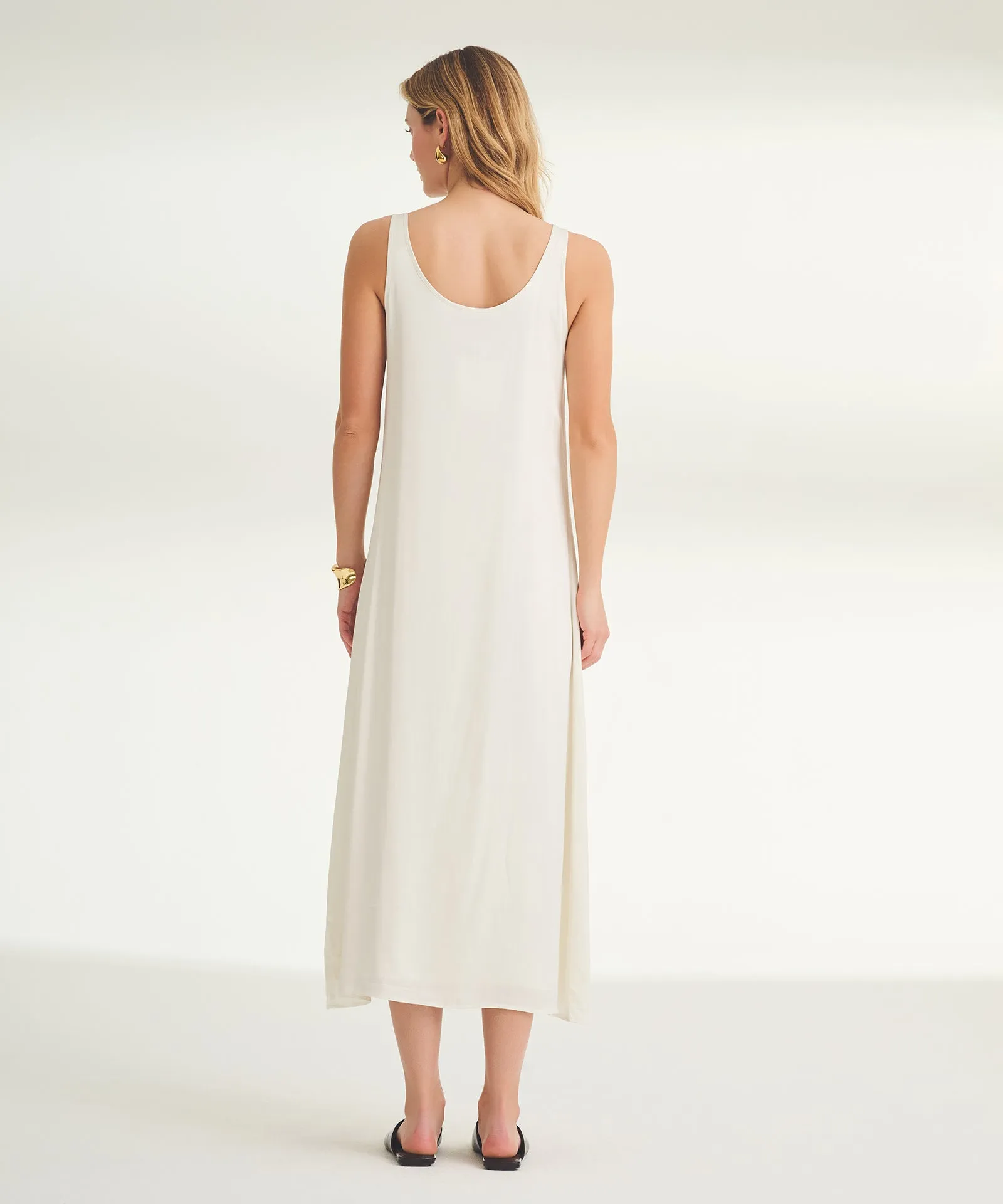 The Weightless Dress
