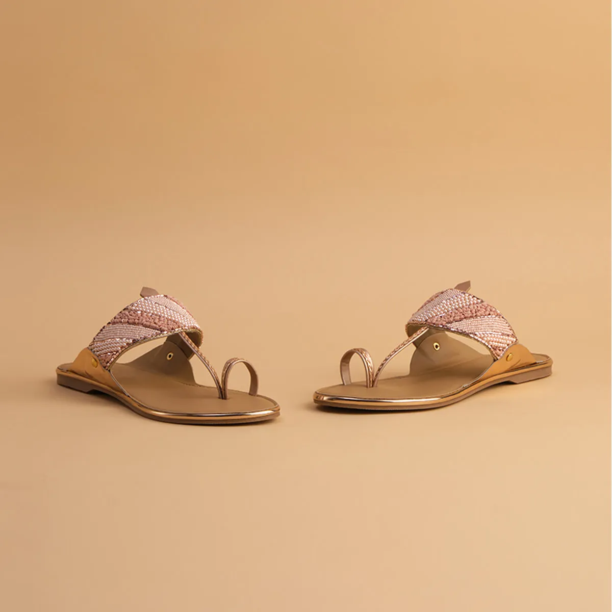 Xari Embroidered Kolhapuri Flats